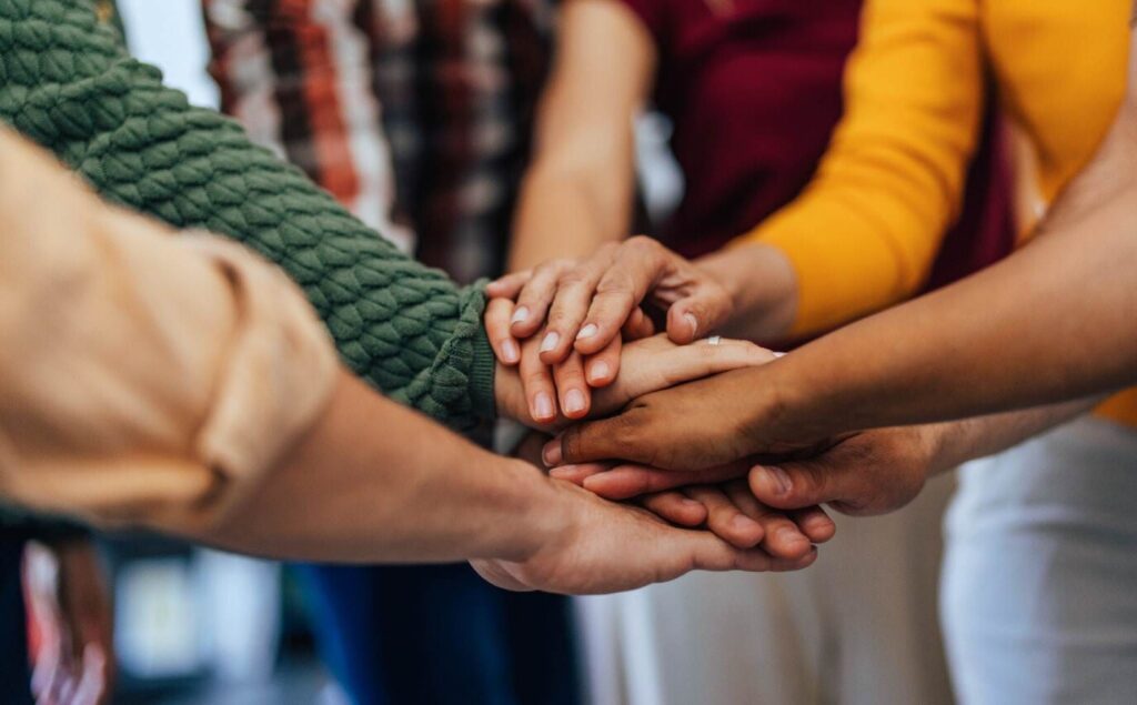 Clients connecting through peer support in trauma informed care in Nashville.