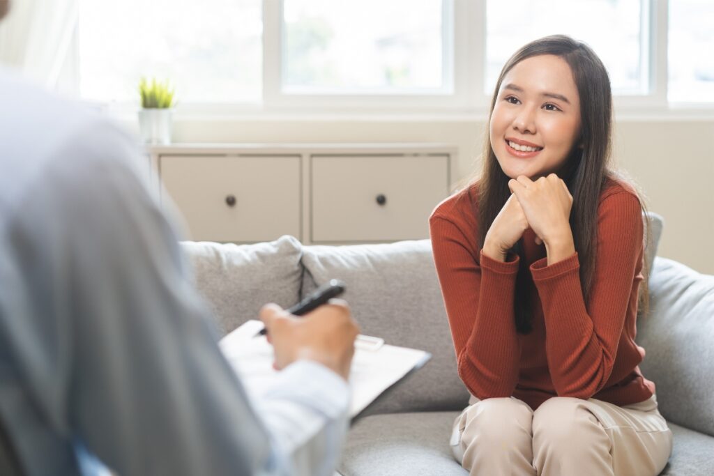 A young woman enjoys personalized individual therapy during opioid addiction treatment in Nashville, TN.