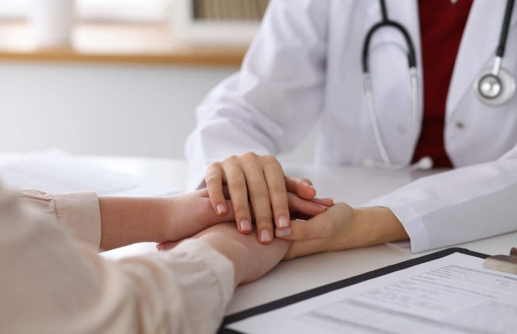 Doctor providing guidance and support during Valium addiction treatment in Nashville.